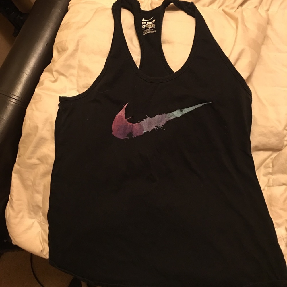 Nike top